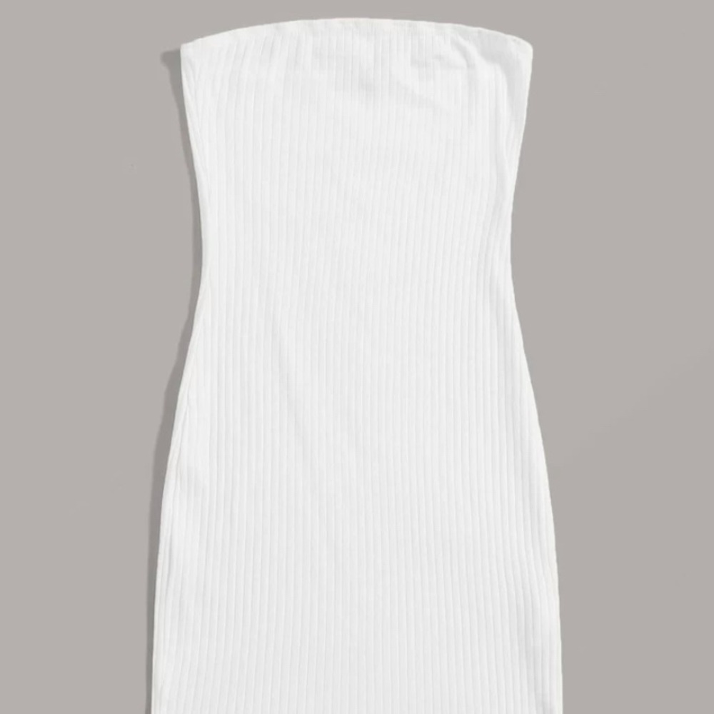 Solid Rib-knit Tube dress.
